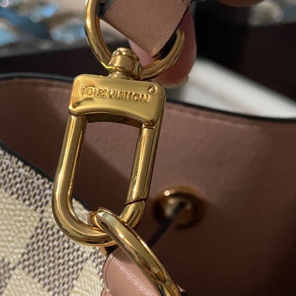 RARE Damier Azur Neonoe MM Eau De Rose Bucket style bag - Picture 5 of 11